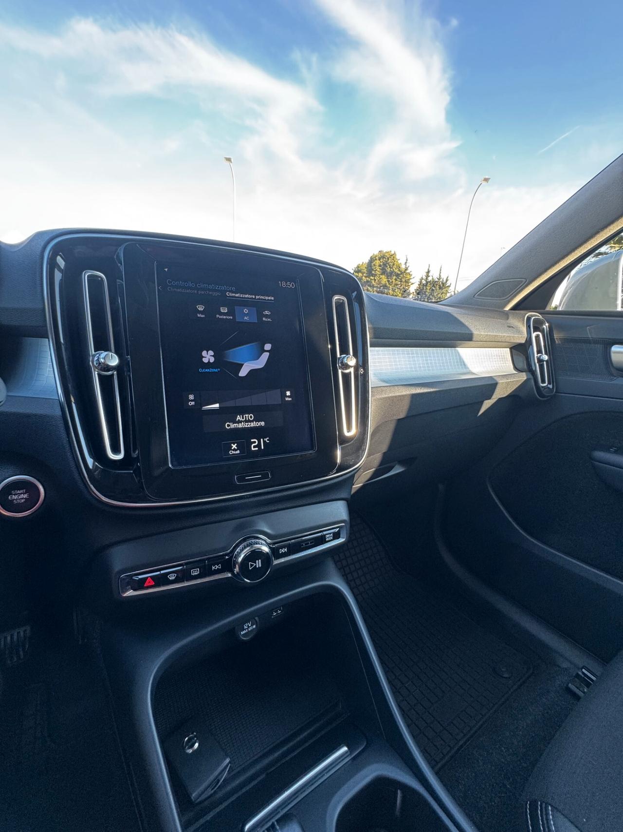 Volvo XC40 D3 AWD Momentum