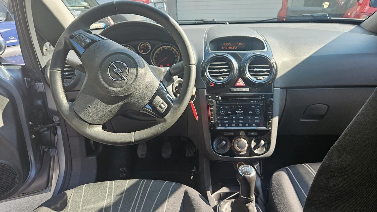 Opel Corsa 1.2 80CV 3 porte GPL-TECH Club