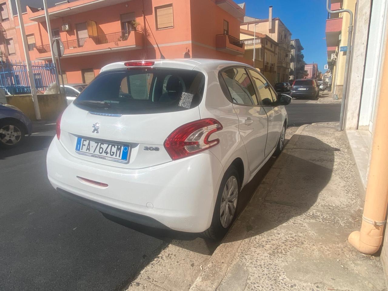Peugeot 208 1.4 HDi 68 CV 5 porte Active