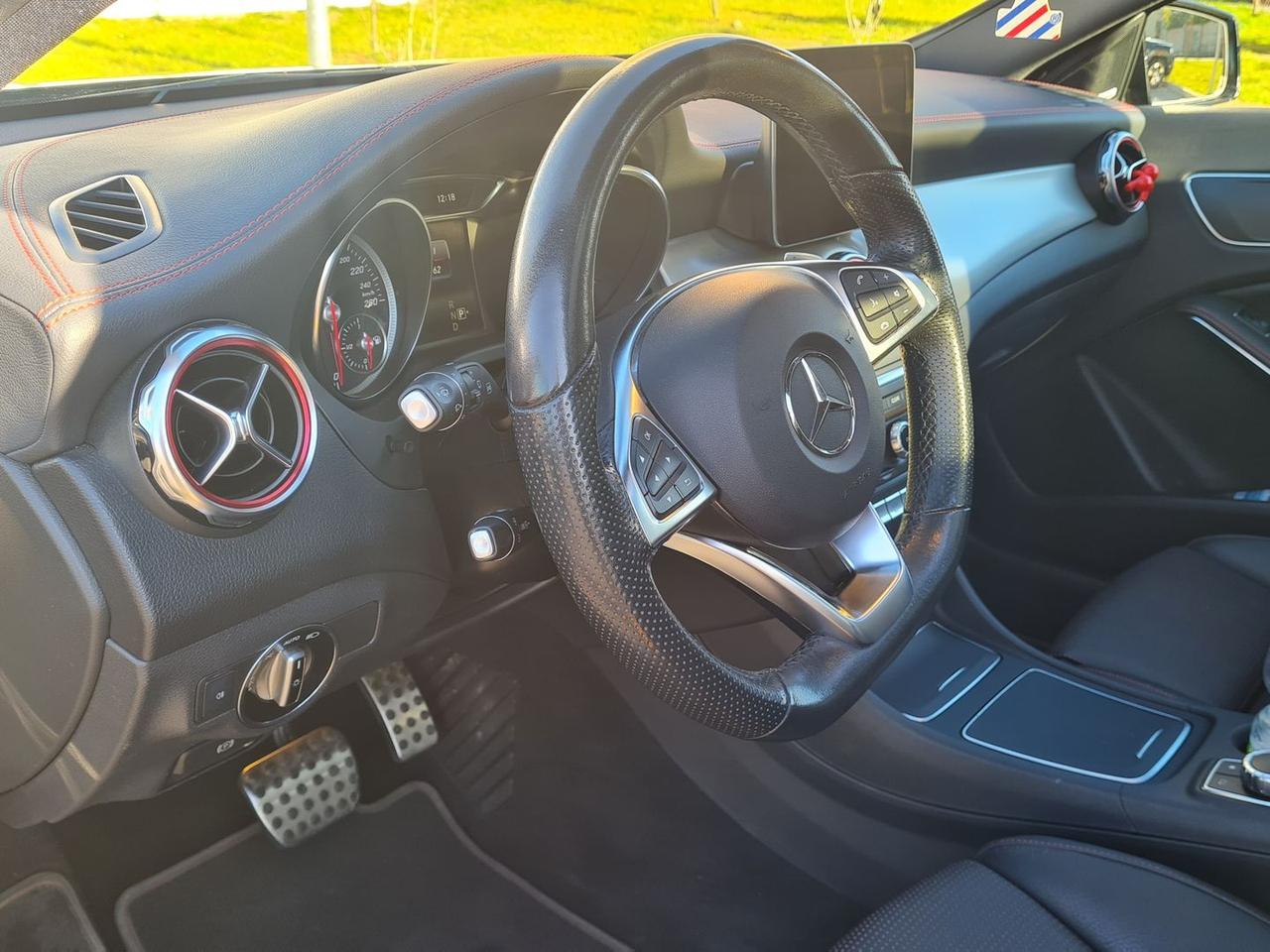 Mercedes-Benz GLA 250 Premium #8103