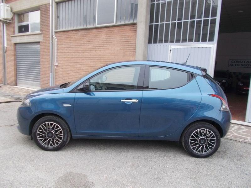 Lancia Ypsilon 1.0 FireFly 5 porte S&S Hybrid Platino 338.7575187