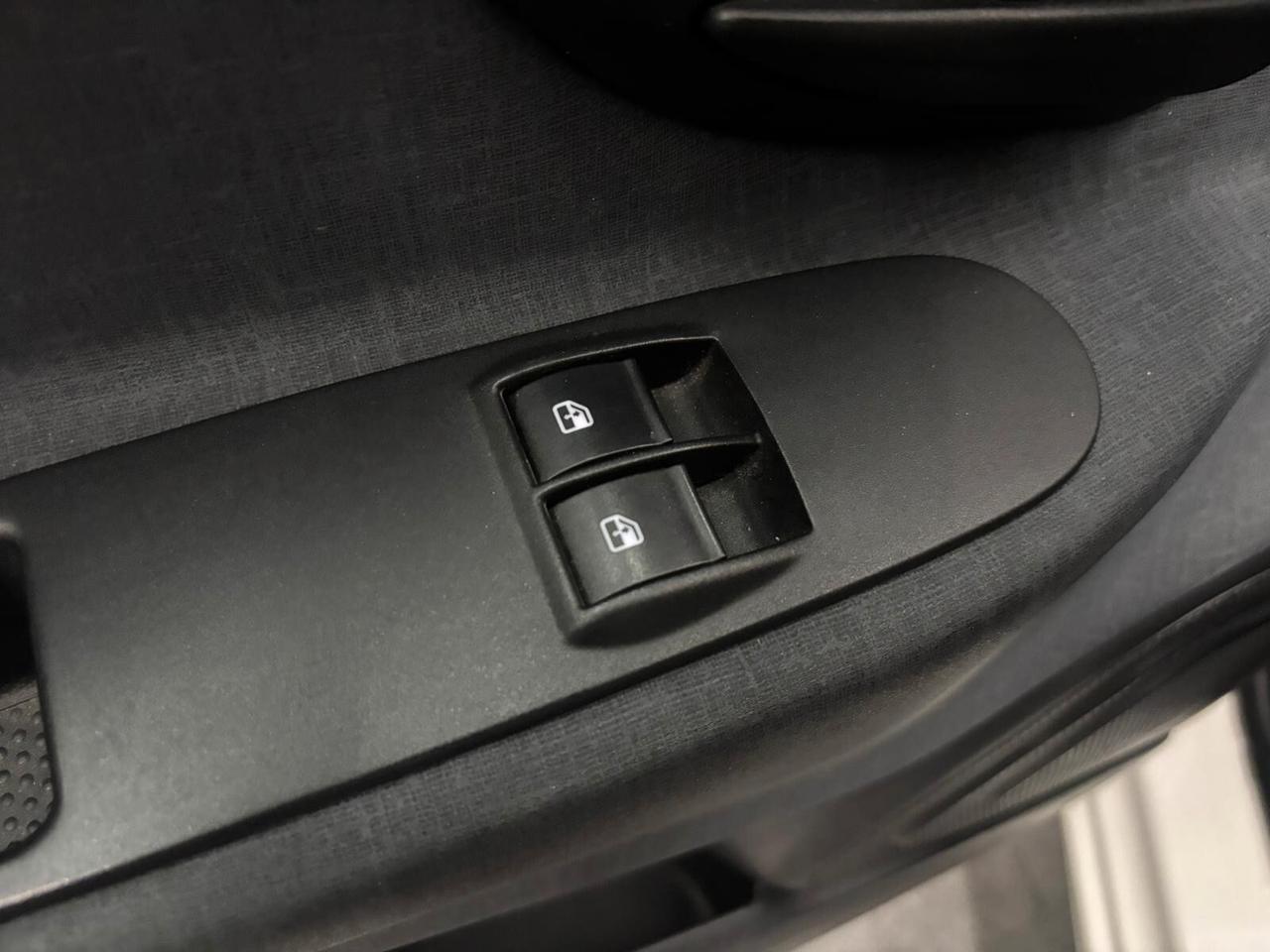 Lancia Ypsilon 1.0 FireFly 5 porte S&S Hybrid Ecochic Gold