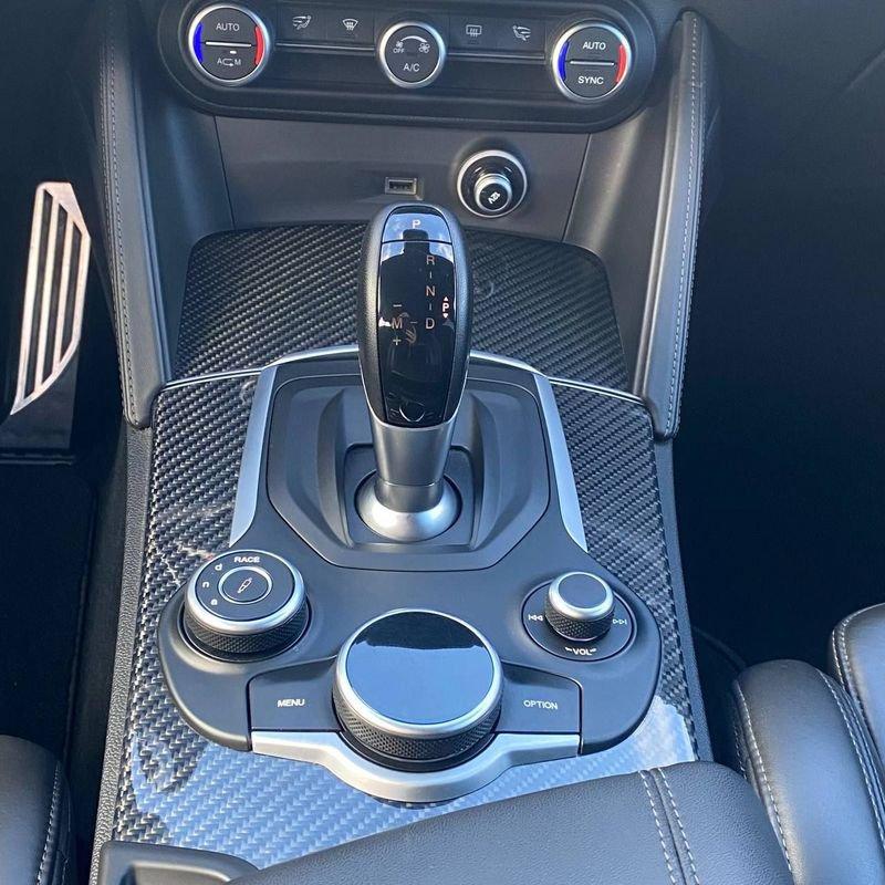 Alfa Romeo Stelvio 2.9 Bi-Turbo V6 510 CV AT8 Quadrifoglio