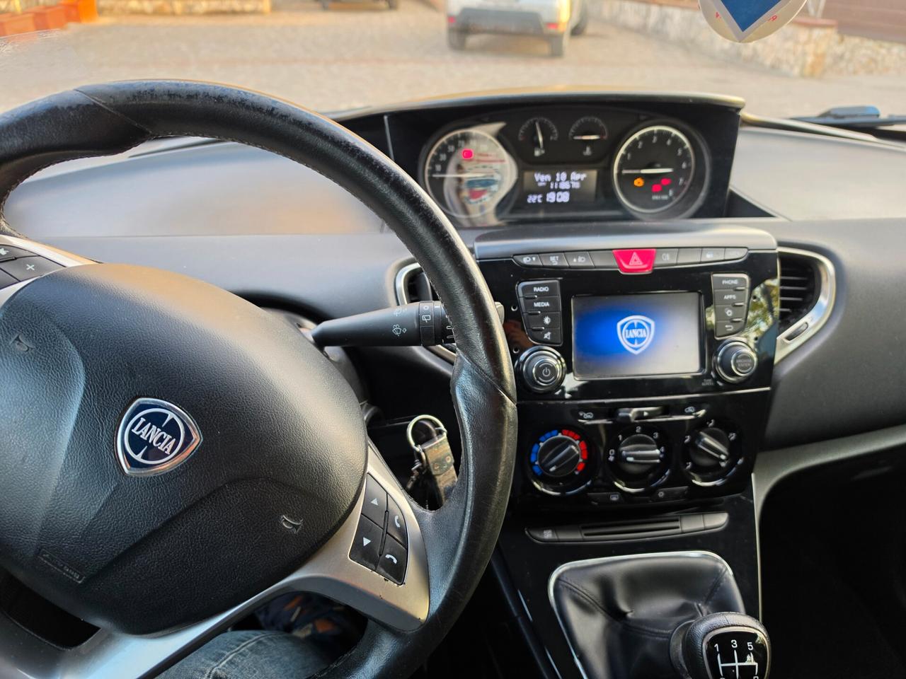 Lancia Ypsilon 1.2 69 CV 5 porte Silver unico proprietario