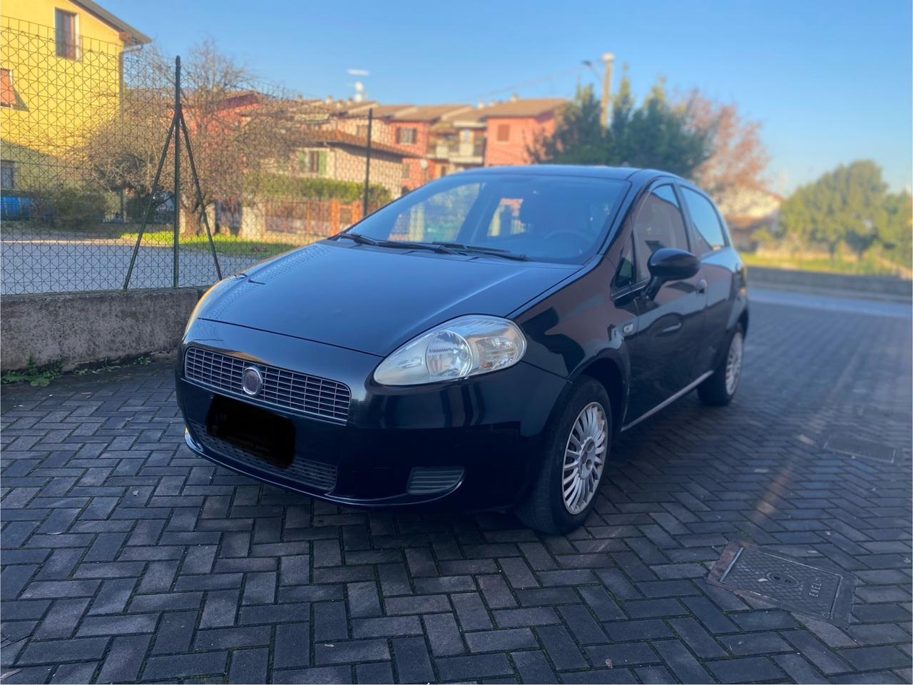 Fiat Grande Punto 1.4 5 porte neopatentati unici prop