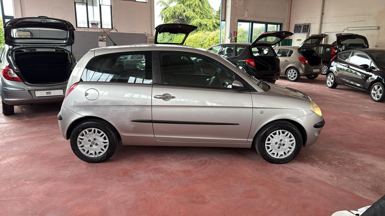 Lancia Ypsilon 1.2 Argento