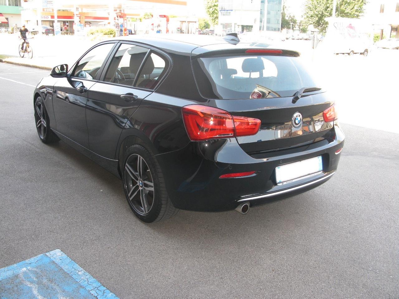 Bmw 116 116d 5p. Urban