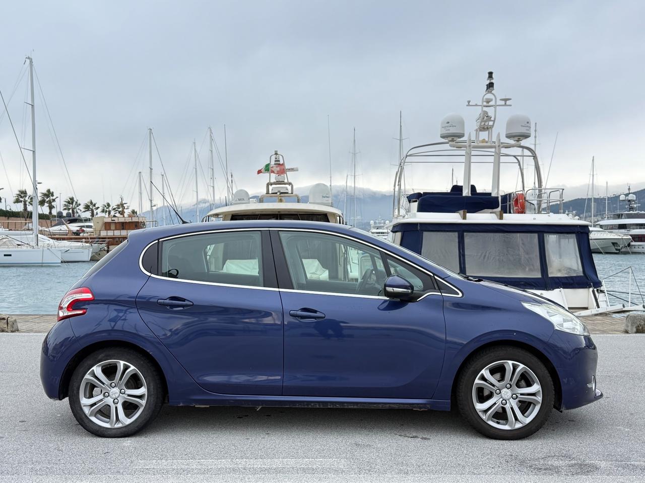 Peugeot 208 1.2 VTi 82 CV--GPL--GPL--NEOPATENTATI