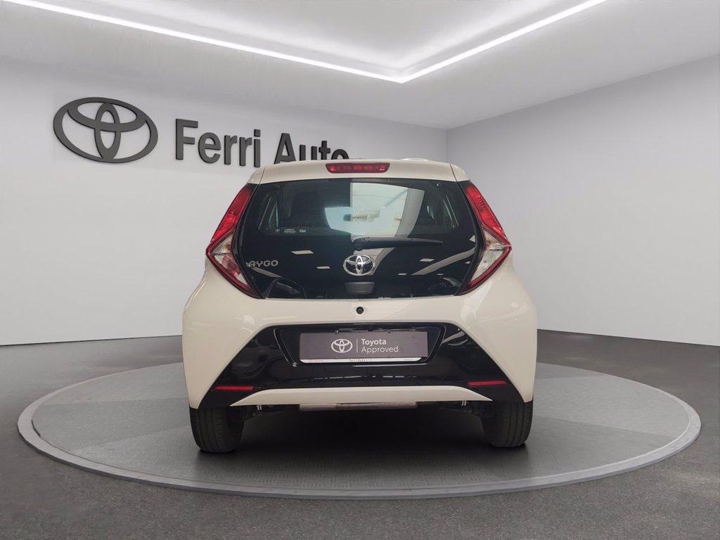 TOYOTA Aygo 5p 1.0 x-play 72cv del 2018