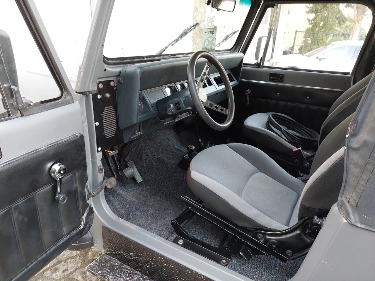 Jeep Wrangler JEEP WRANGLER 2.5 cabrio 107 cv