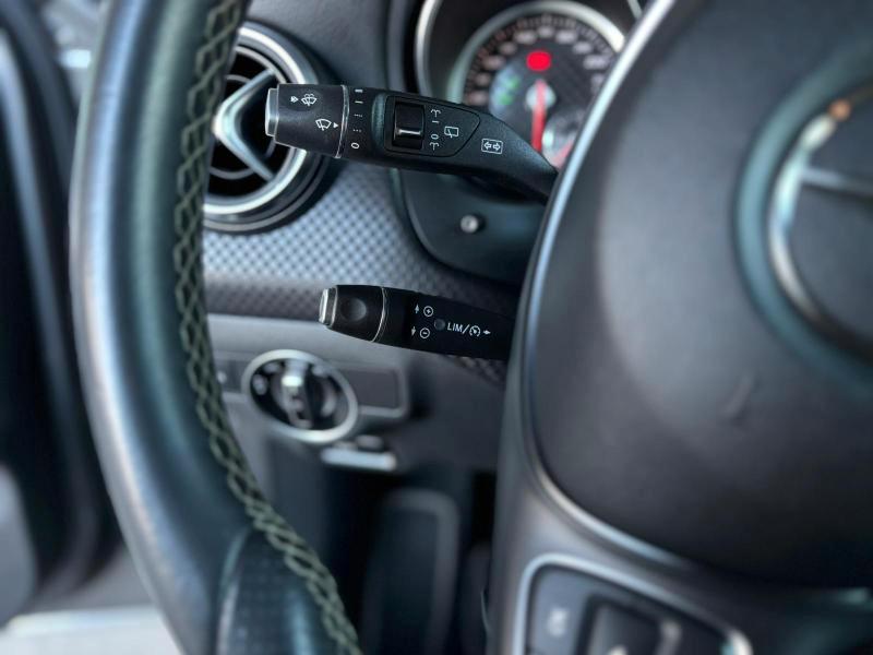 Mercedes-Benz A180 d Sport auto