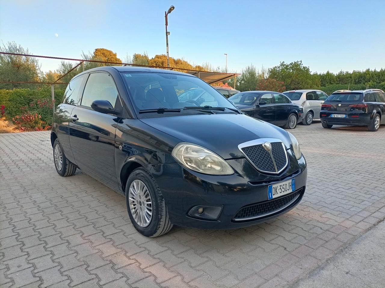 Lancia Ypsilon 1.2 Argento