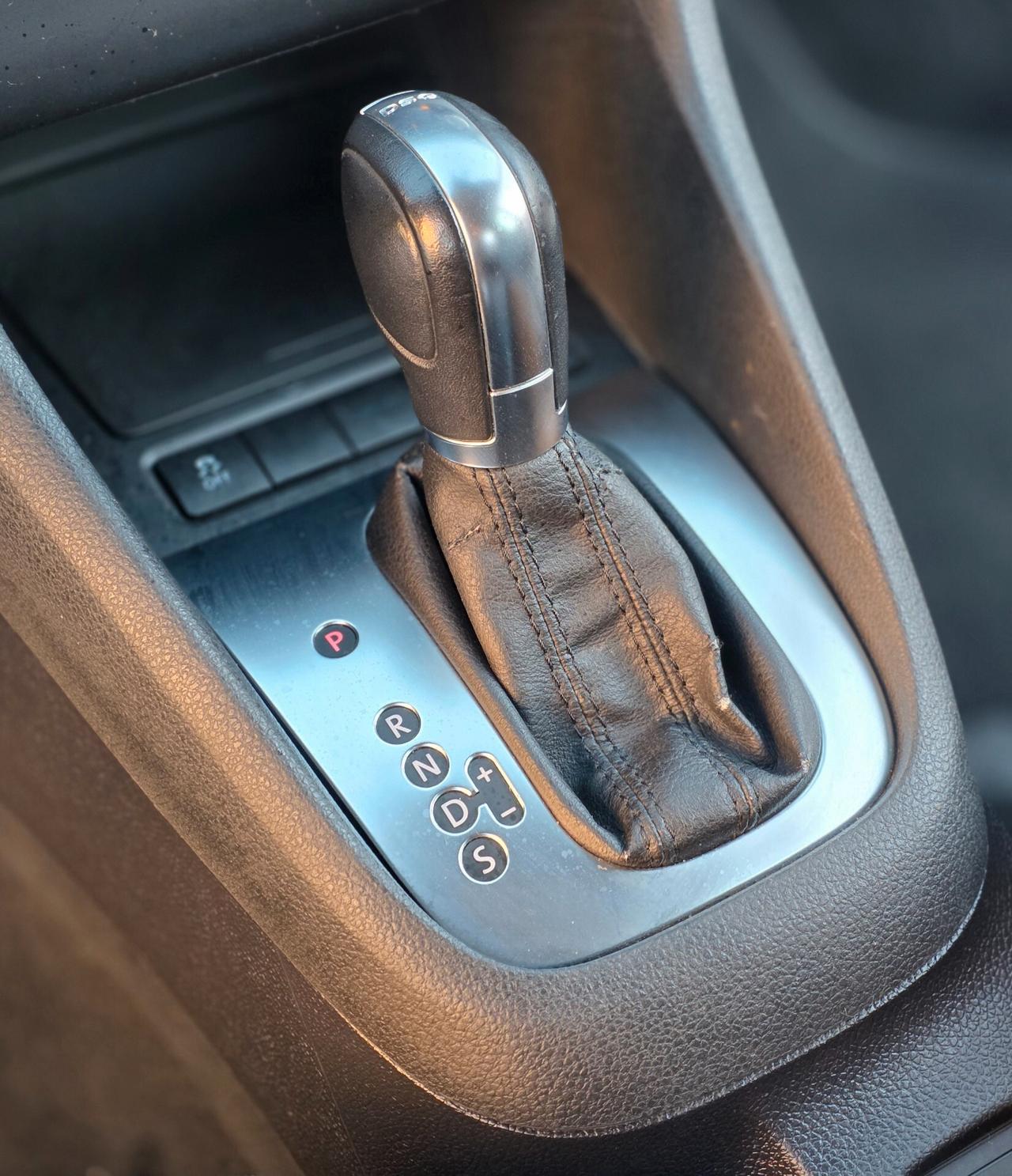 Volkswagen Golf 1.6 TDI DPF DSG 5p. Highline