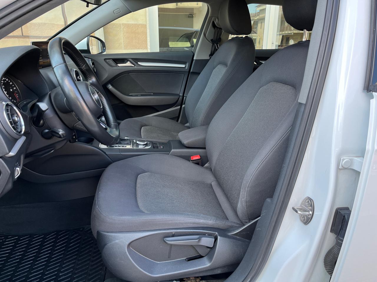 Audi A3 SPB 30 TDI S tronic Business