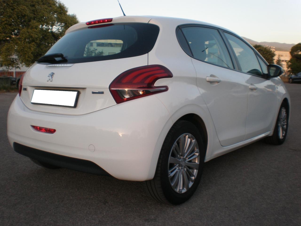 Peugeot 208 1.6 td, solo 65000 km certificati Peugeot