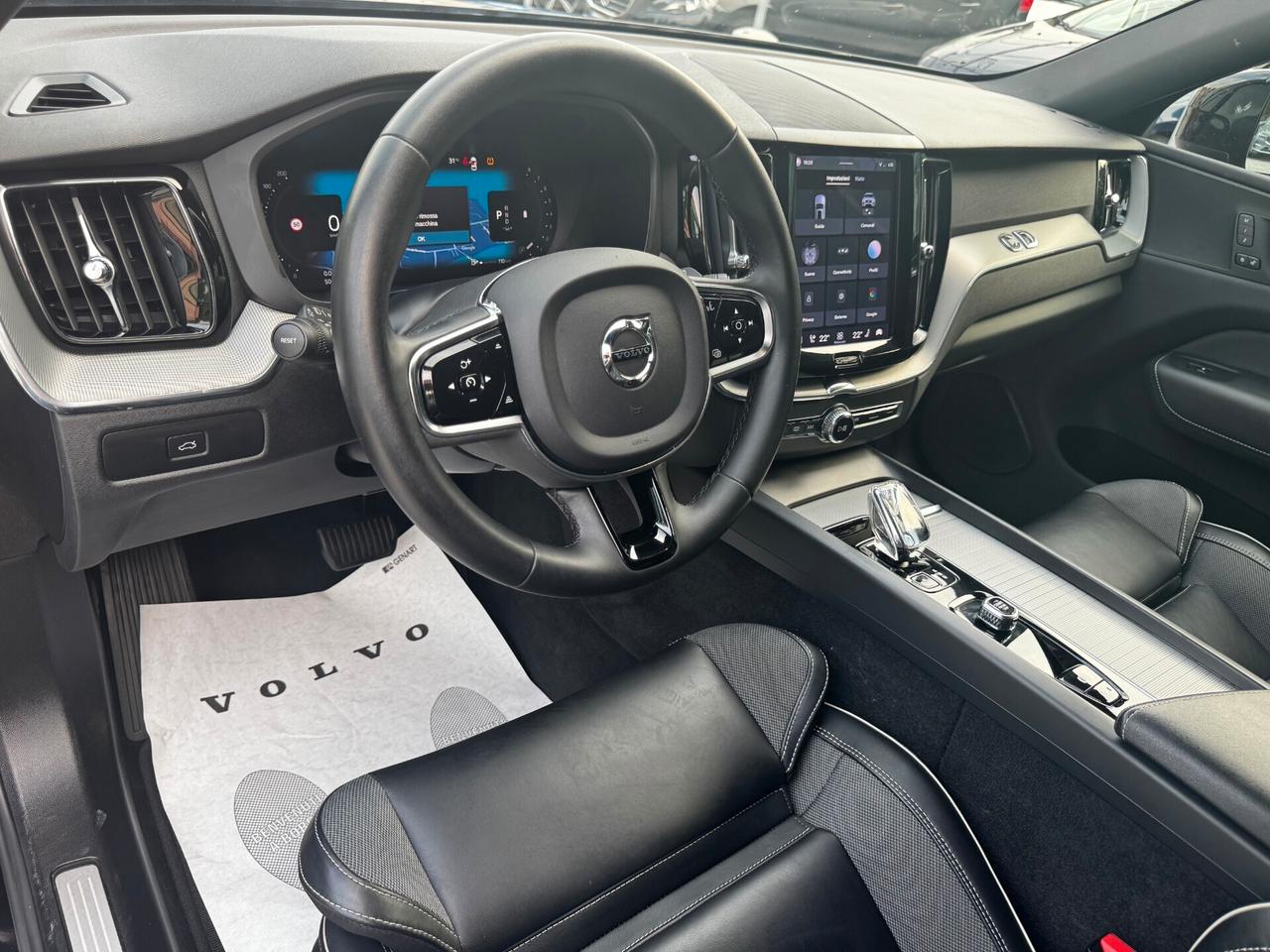 Volvo XC 60 XC60 B4 automatico Plus Dark