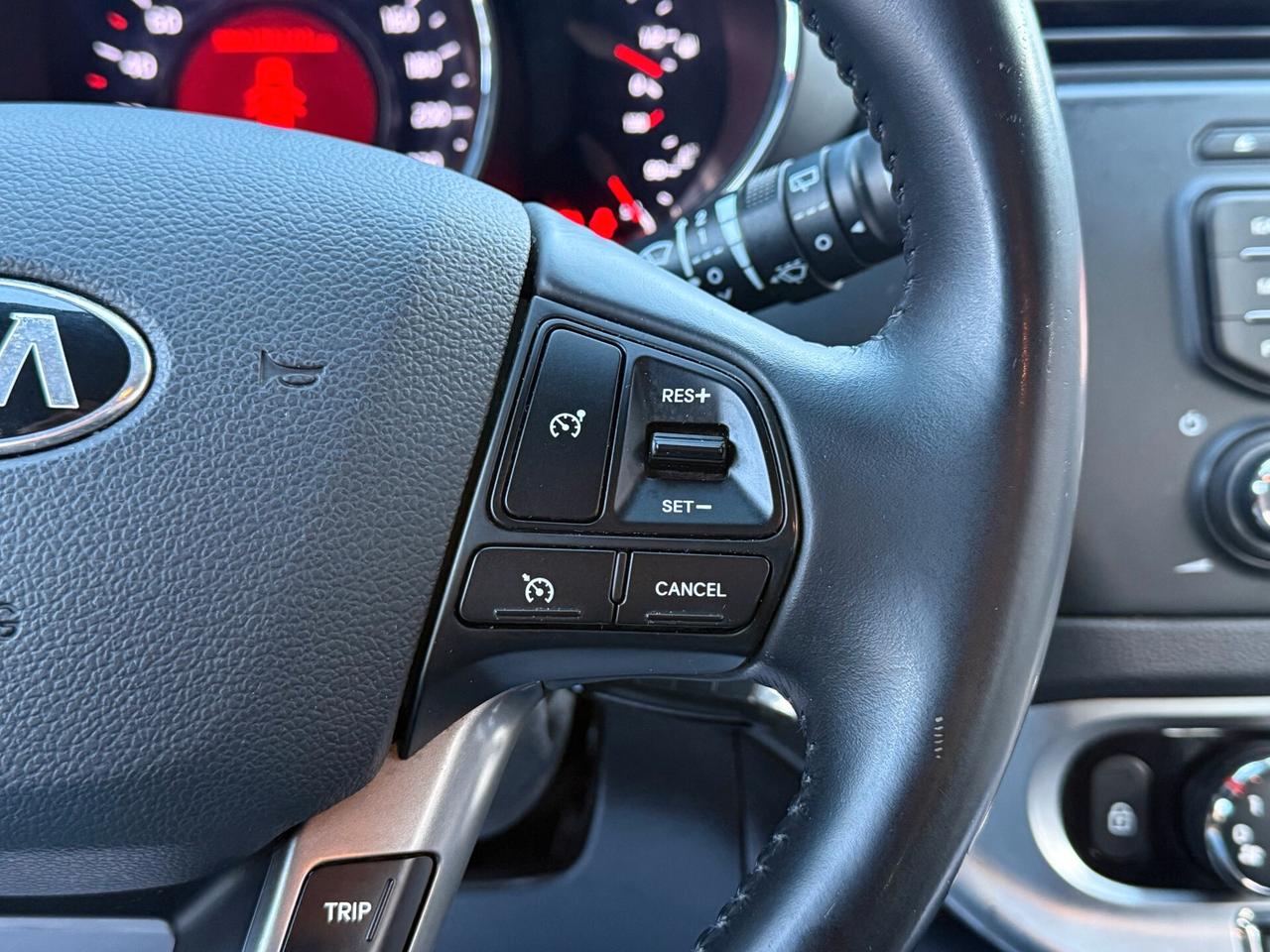 Kia Rio 1.1 CRDi 75CV 5P. Cool - 2014