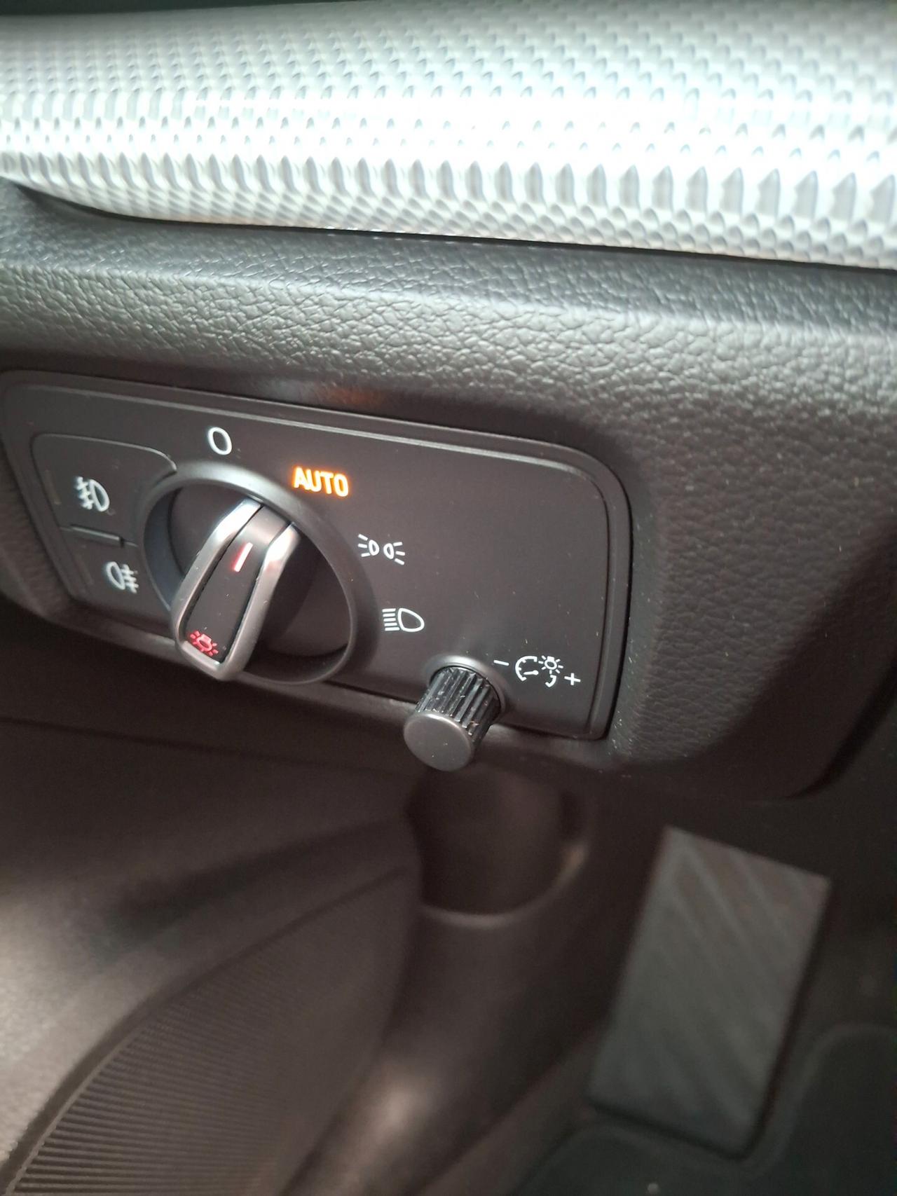 Audi A3 2.0 TDI 150 CV clean diesel quattro Ambition