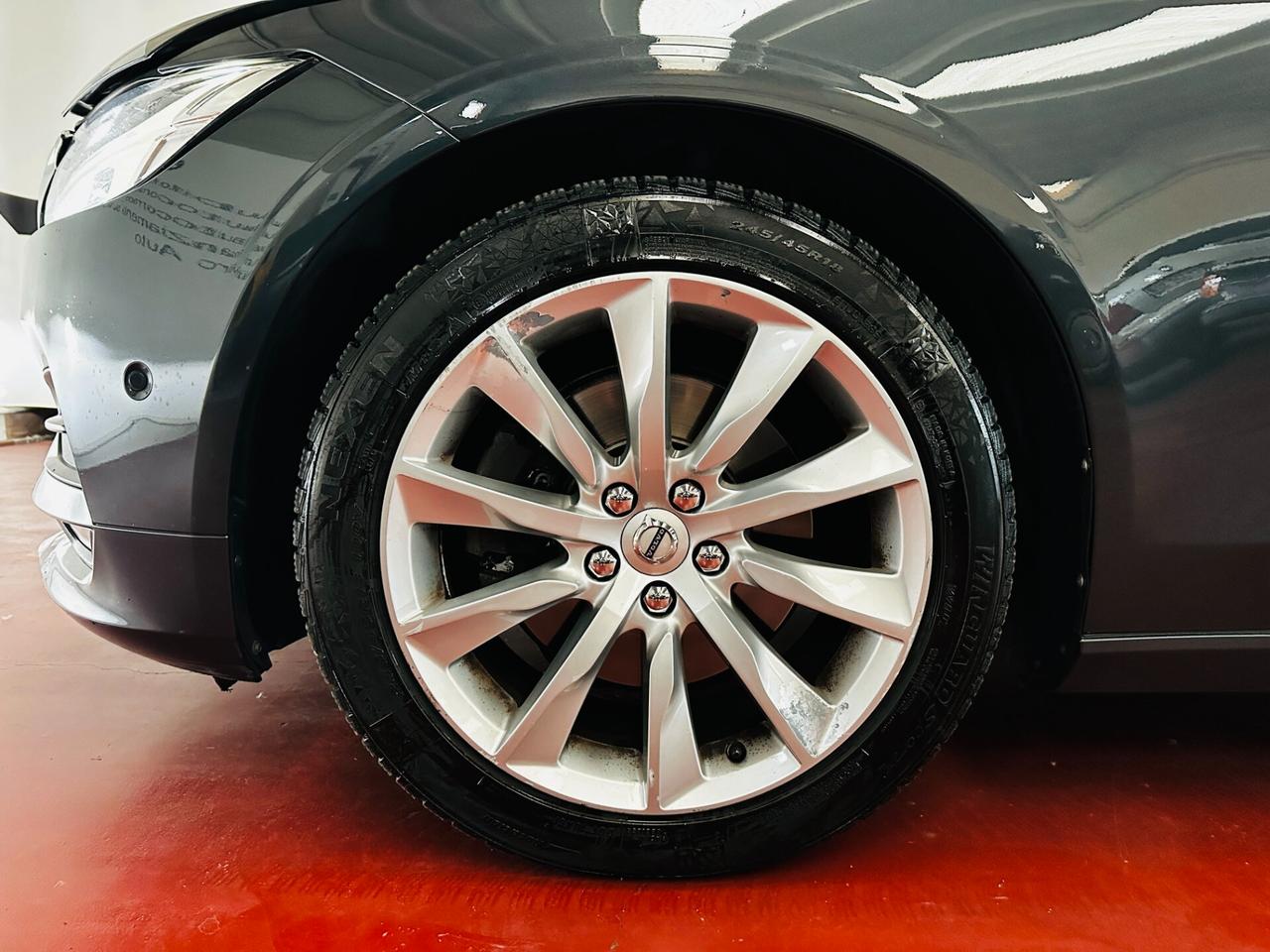 Volvo V90 D4 Geartronic Momentum 17