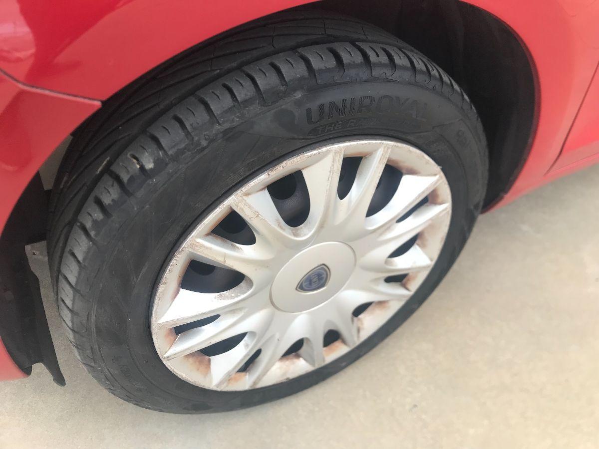 LANCIA Ypsilon 1.2 69 CV 5 porte S&S Black&Red