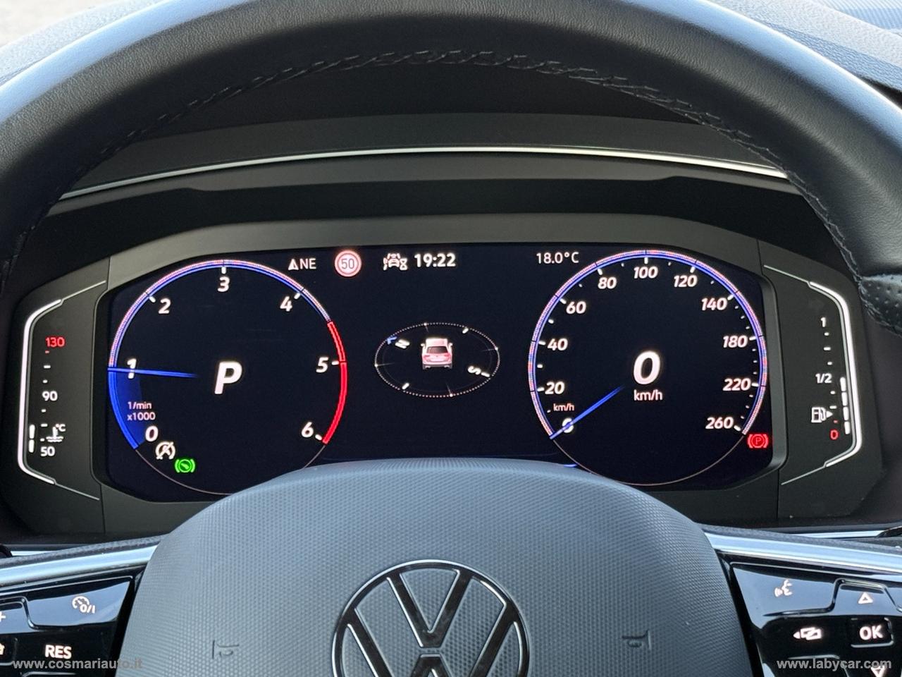 VOLKSWAGEN Tiguan 2.0 TDI 150CV DSG R-Line 2023 LUCI AMBIENTE