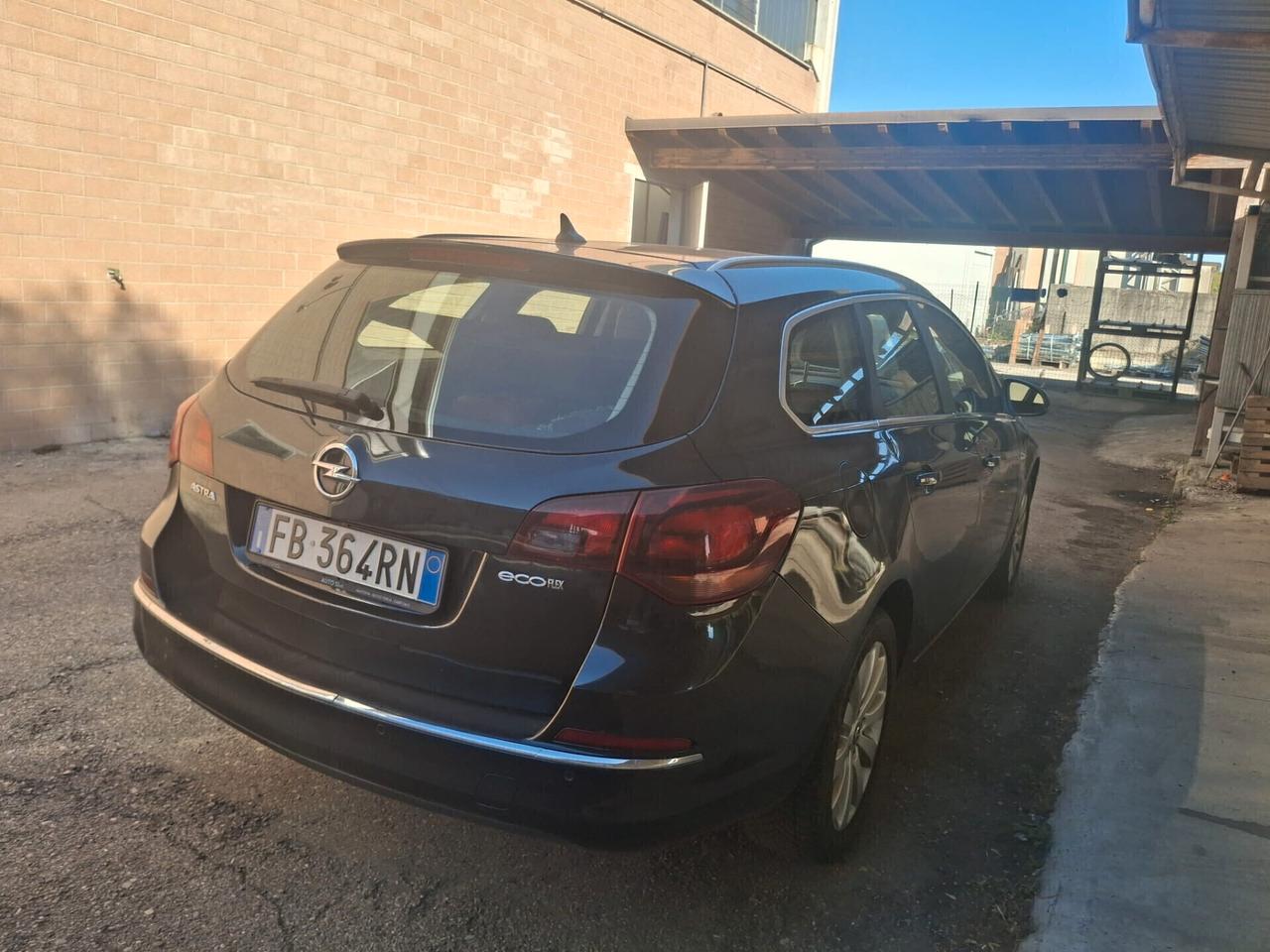 Opel Astra 1.6 CDTI EcoFLEX S&S Sports Tourer Cosmo