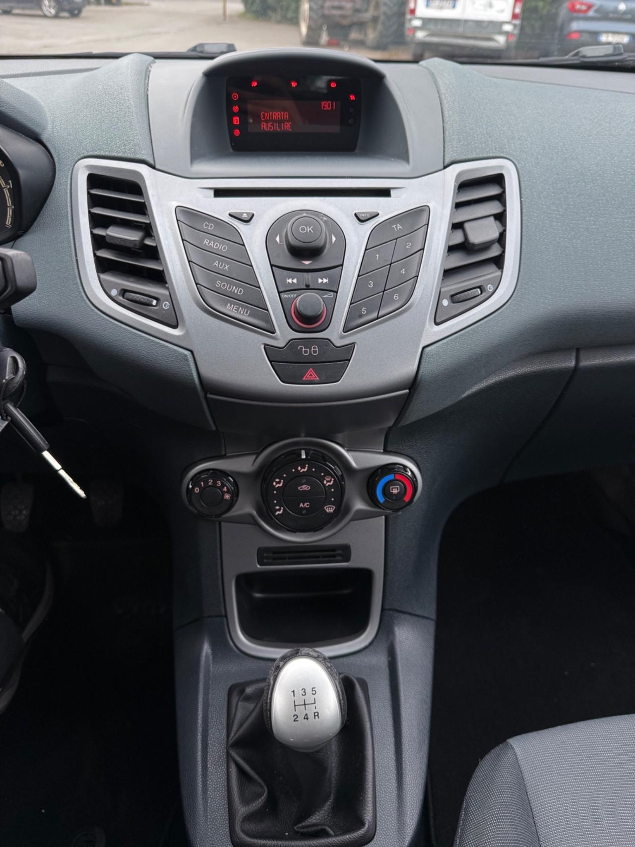 Ford Fiesta 1.2 82 CV 5 porte Titanium