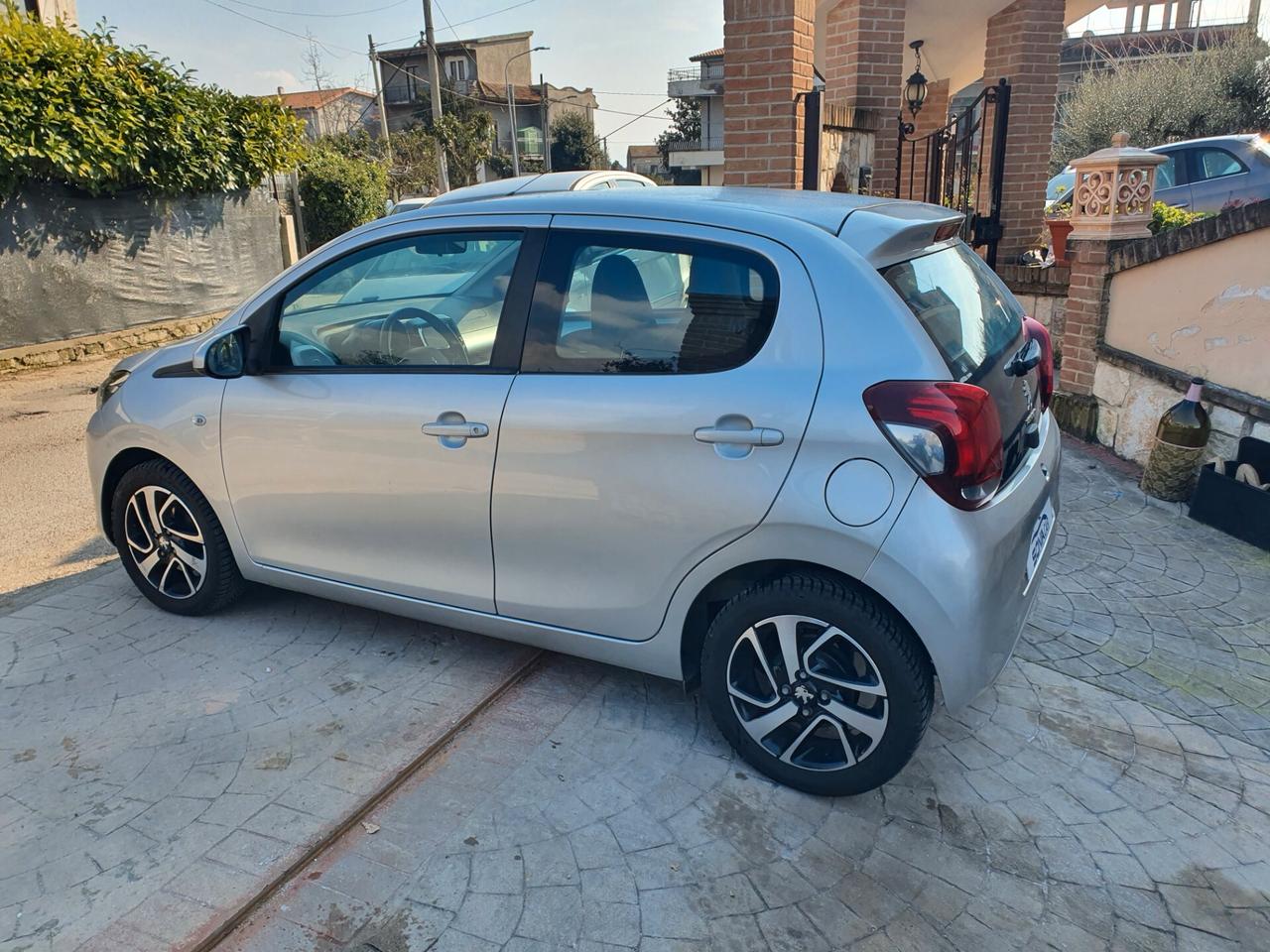 Peugeot 108 VTi 68 5 porte Allure TOP! Neopatentati