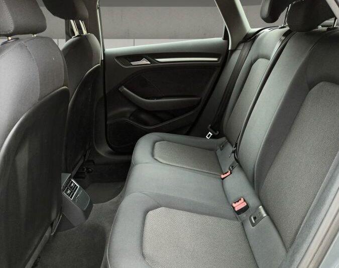 Audi A3 SPB 30 TDI S-Tronic Business 116cv*68.000km