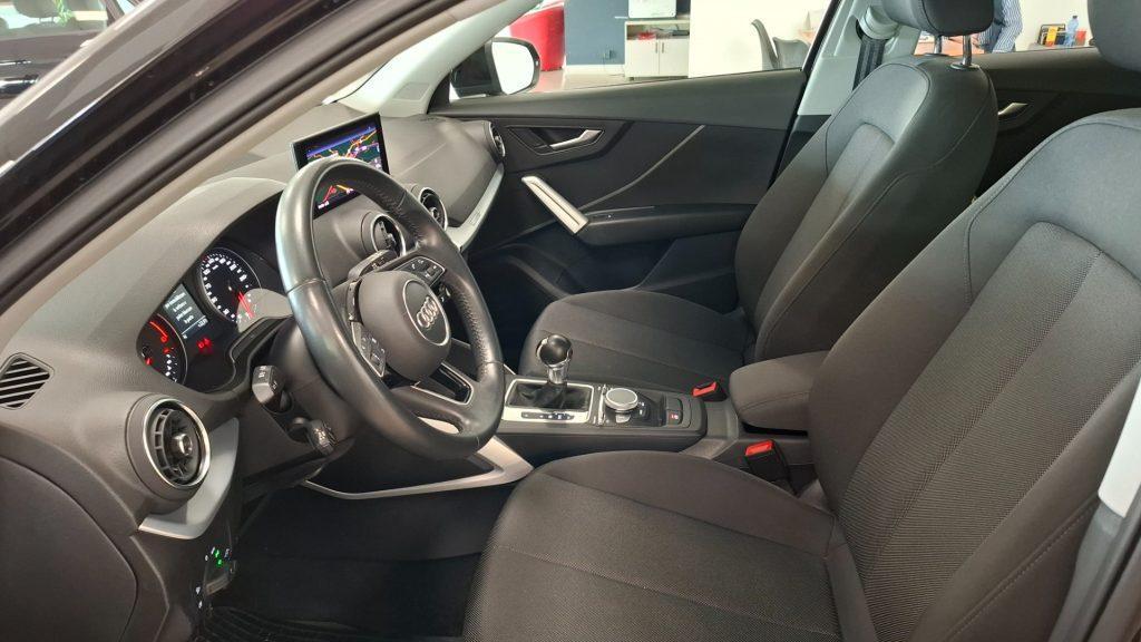 AUDI Q2 30 TDI S tronic Business