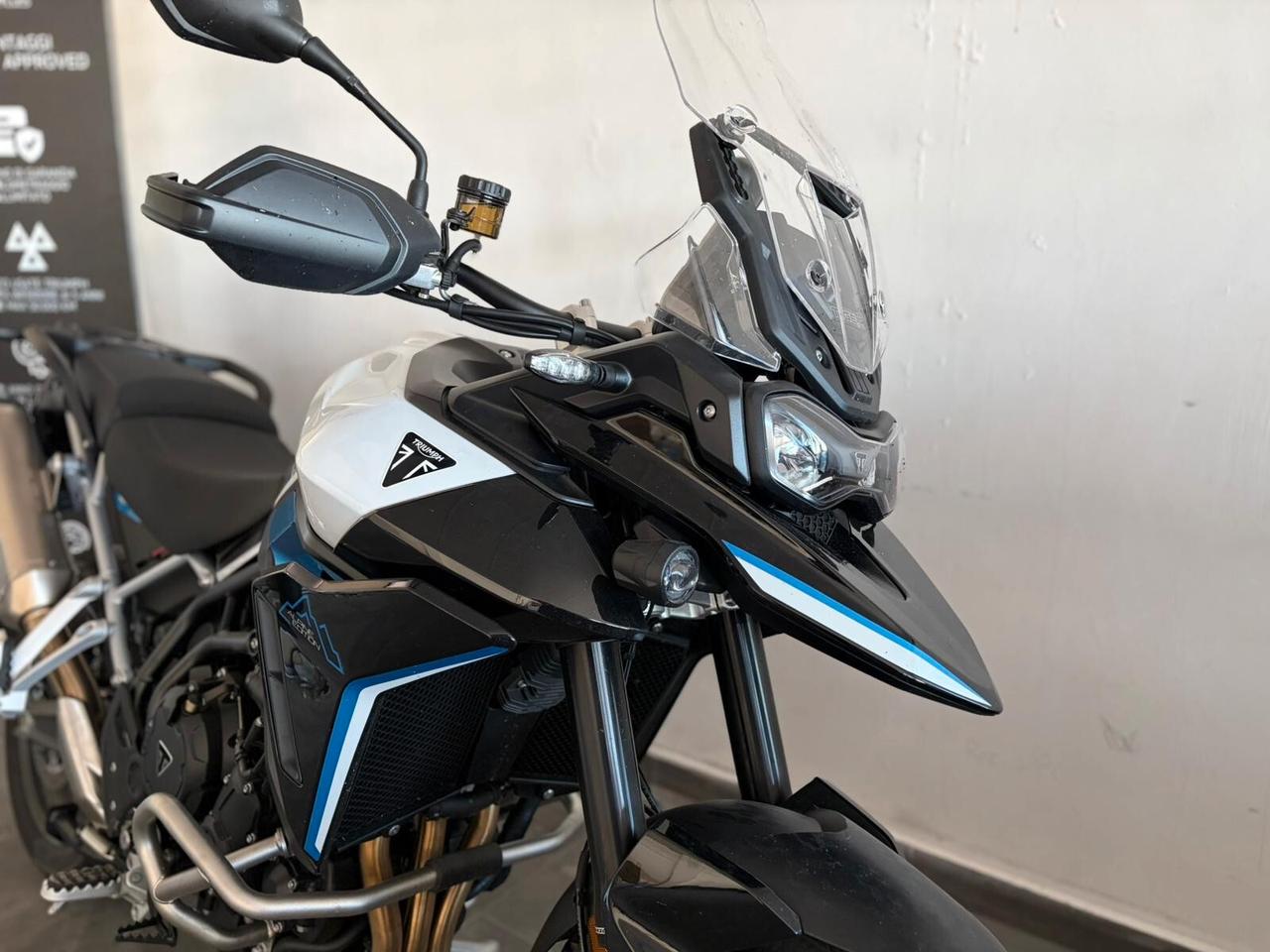 Triumph Tiger 900 Alpine Edition My 2026