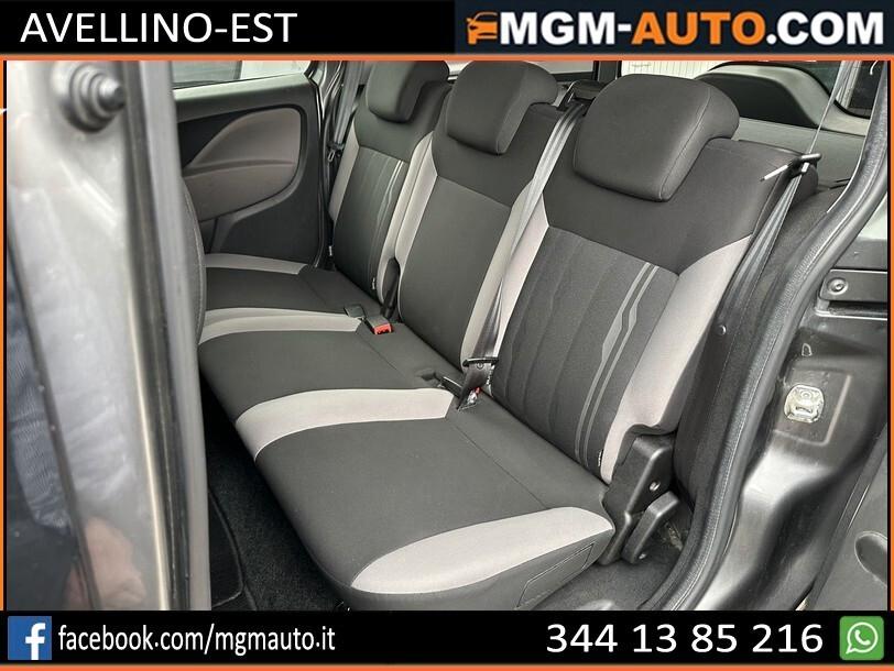 Fiat Doblo 1.6 mjt 120CV Lounge VETTURA 5 posti