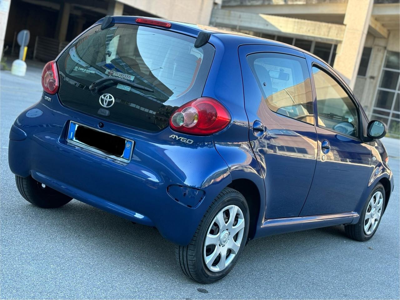 TOYOTA AYGO 1.0 BENZINA AUTOMATICA GARANZIA 12 MESI