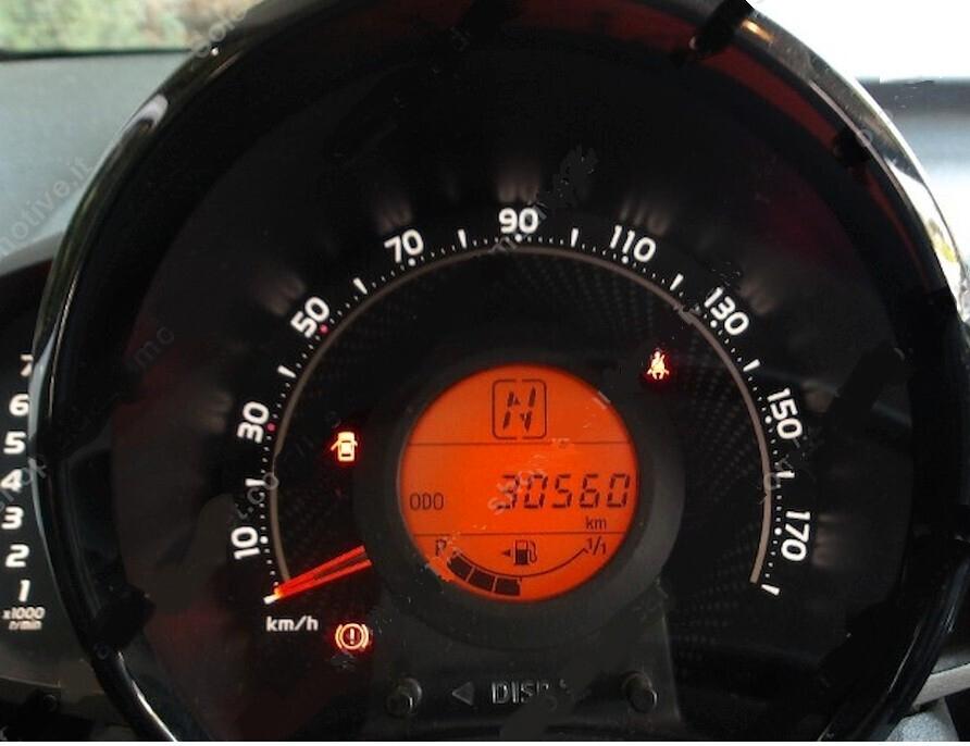 Toyota Aygo Connect 1.0 VVT-i 72CV 5 porte x-business MMT