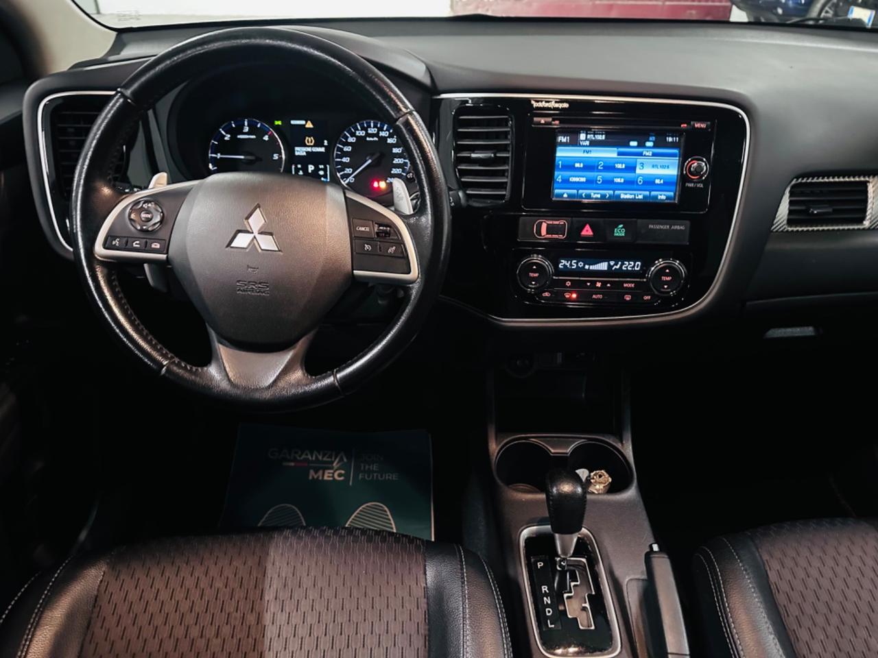 Mitsubishi Outlander 2.2 DI-D 4WD Intense