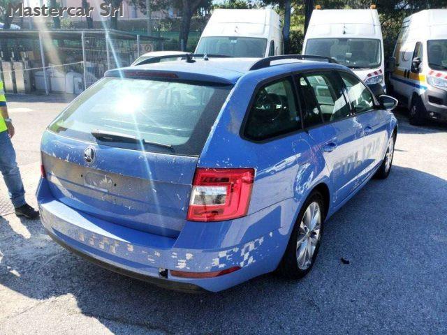 SKODA Octavia Wagon 2.0 tdi Executive 150cv - FZ312RJ