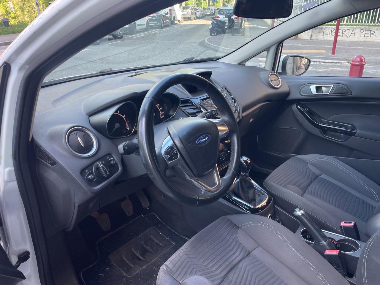 Ford Fiesta 1.4 5p. Bz.- GPL Titanium/1PROP/GARANZIA