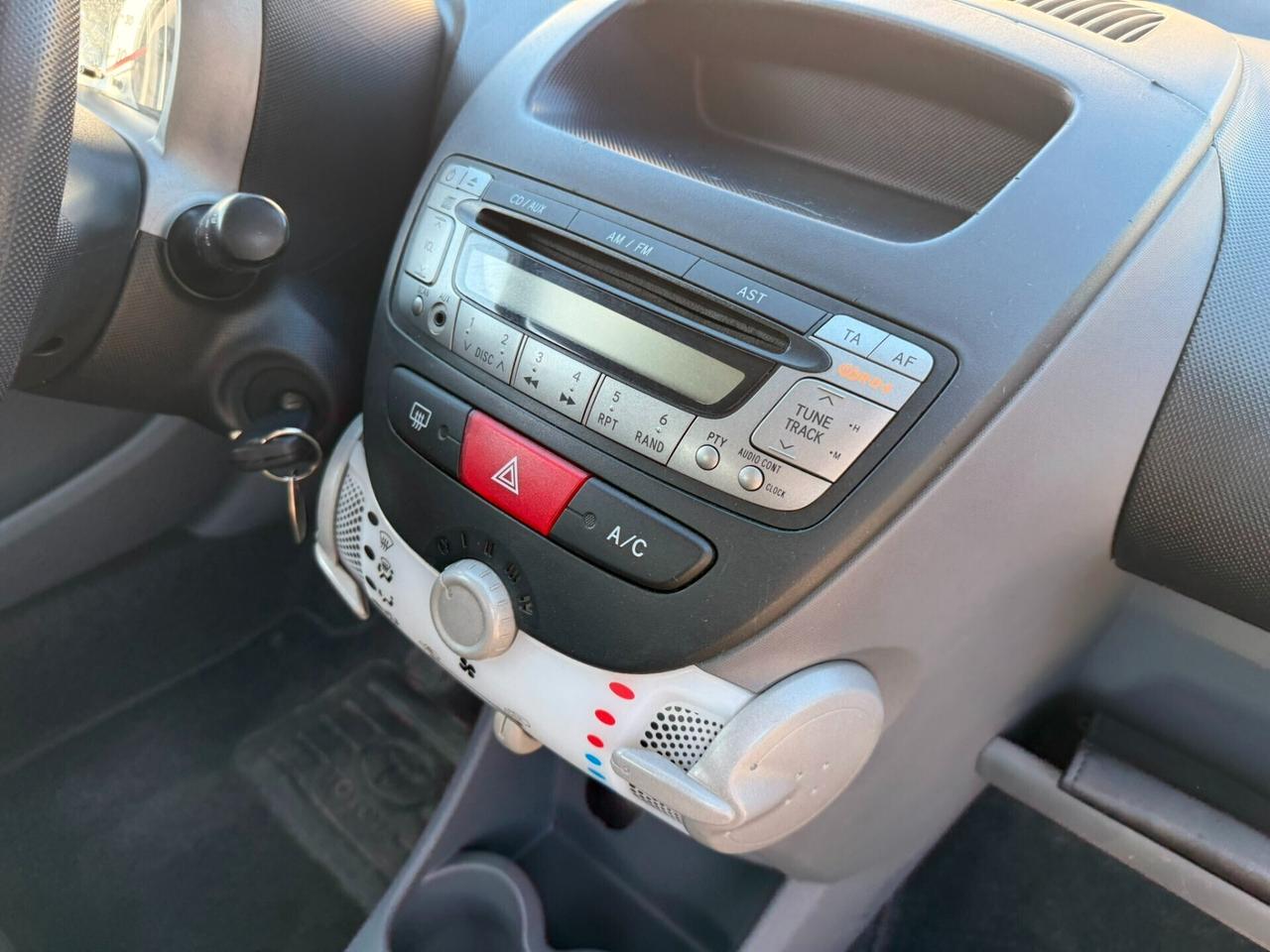 Toyota Aygo 1.0 12V VVT-i 3 porte Lounge