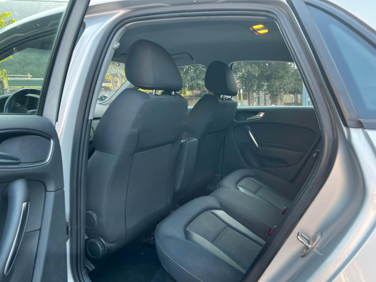 Audi A1 1.6 TDI Sportback S line edition plus