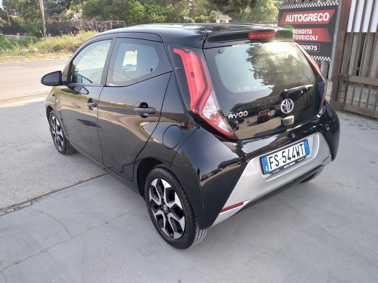 Toyota Aygo 1.0 VVT-i 72 CV 5 porte x-play