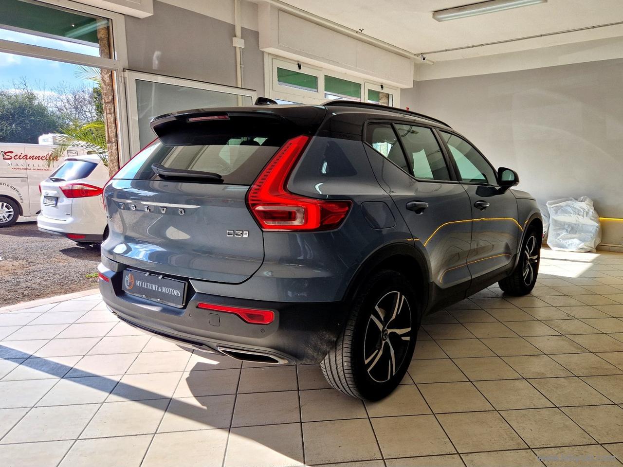 VOLVO XC40 D3 Geartronic R-design CERTIFICATA*ITALIANA