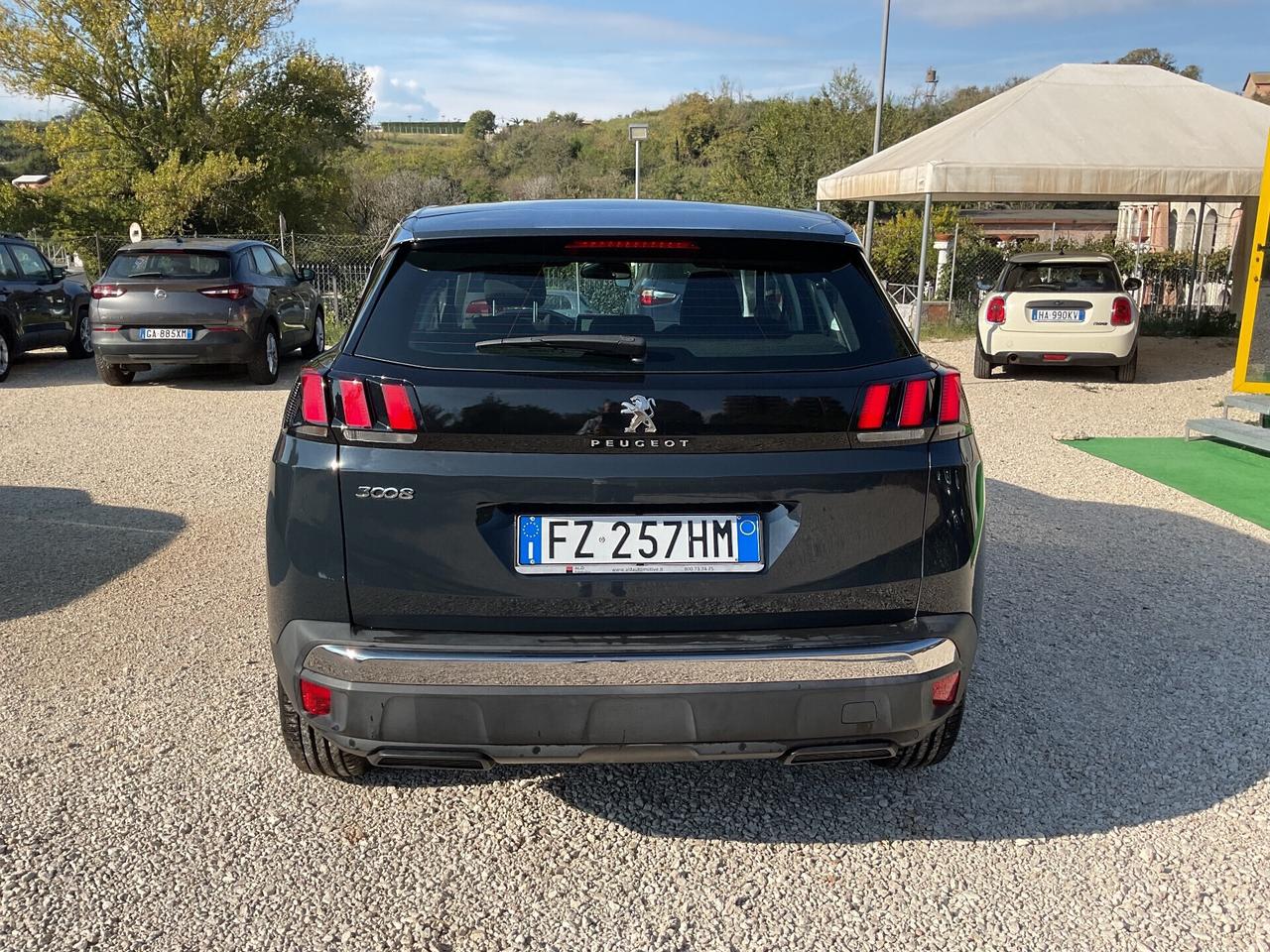 Peugeot 3008 BlueHDi 130 S&S EAT8 Business