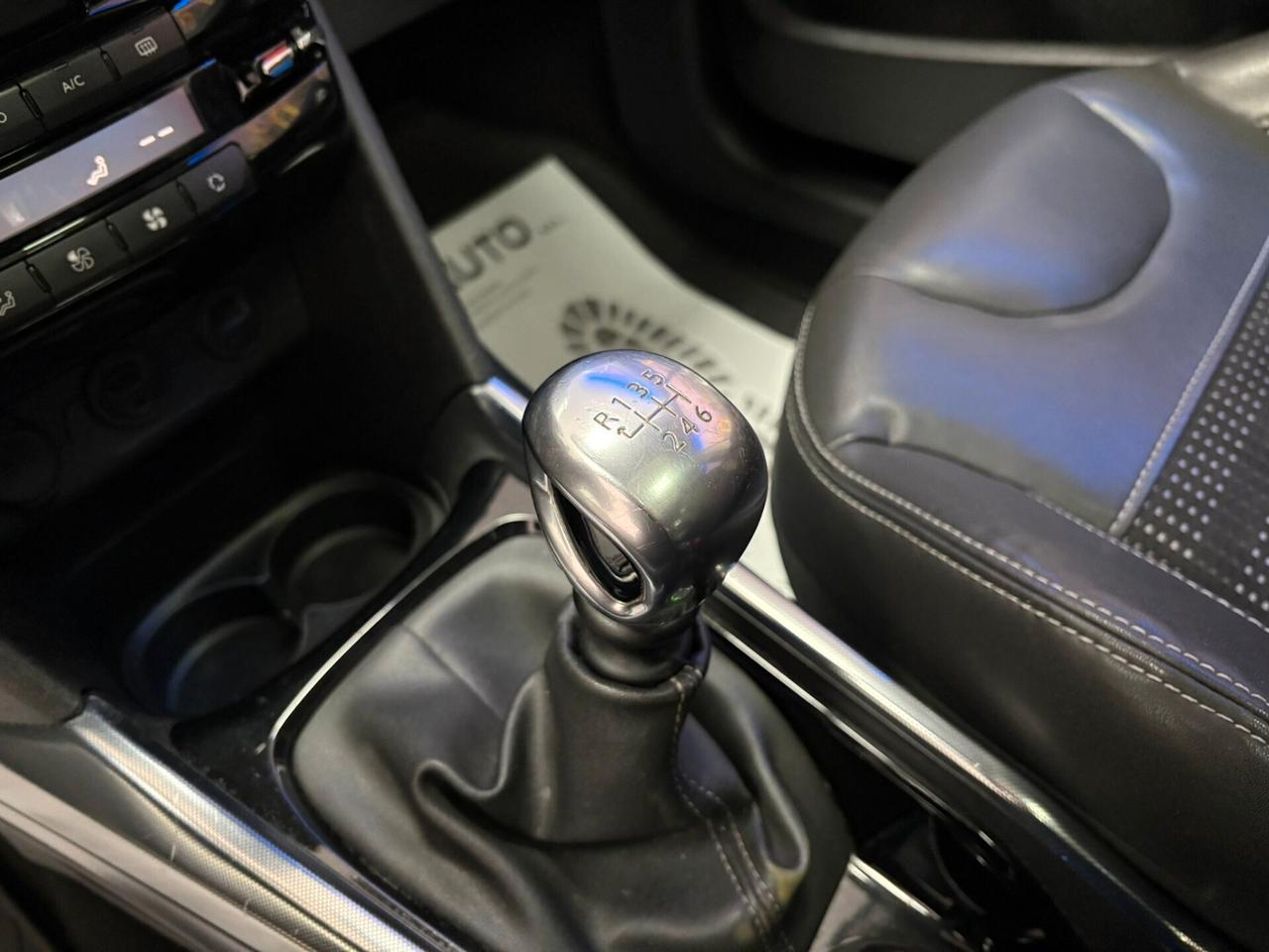 Peugeot 2008 1.6 e-HDi 115 CV Stop&Start Allure