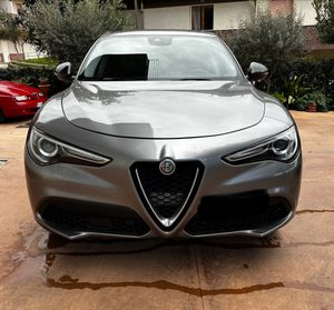 Alfa Romeo Stelvio 2.0 Turbo 200 CV AT8 Q4 Executive