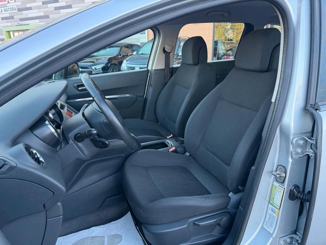 Peugeot 5008 1.6 HDI 115CV ACTIVE 5 POSTI 2013