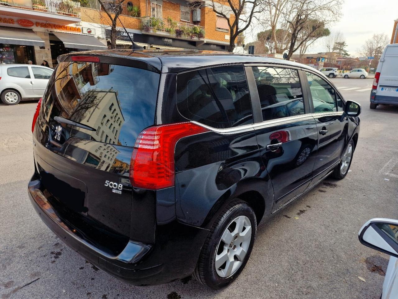 Peugeot 5008 2.0 HDi 150CV Business