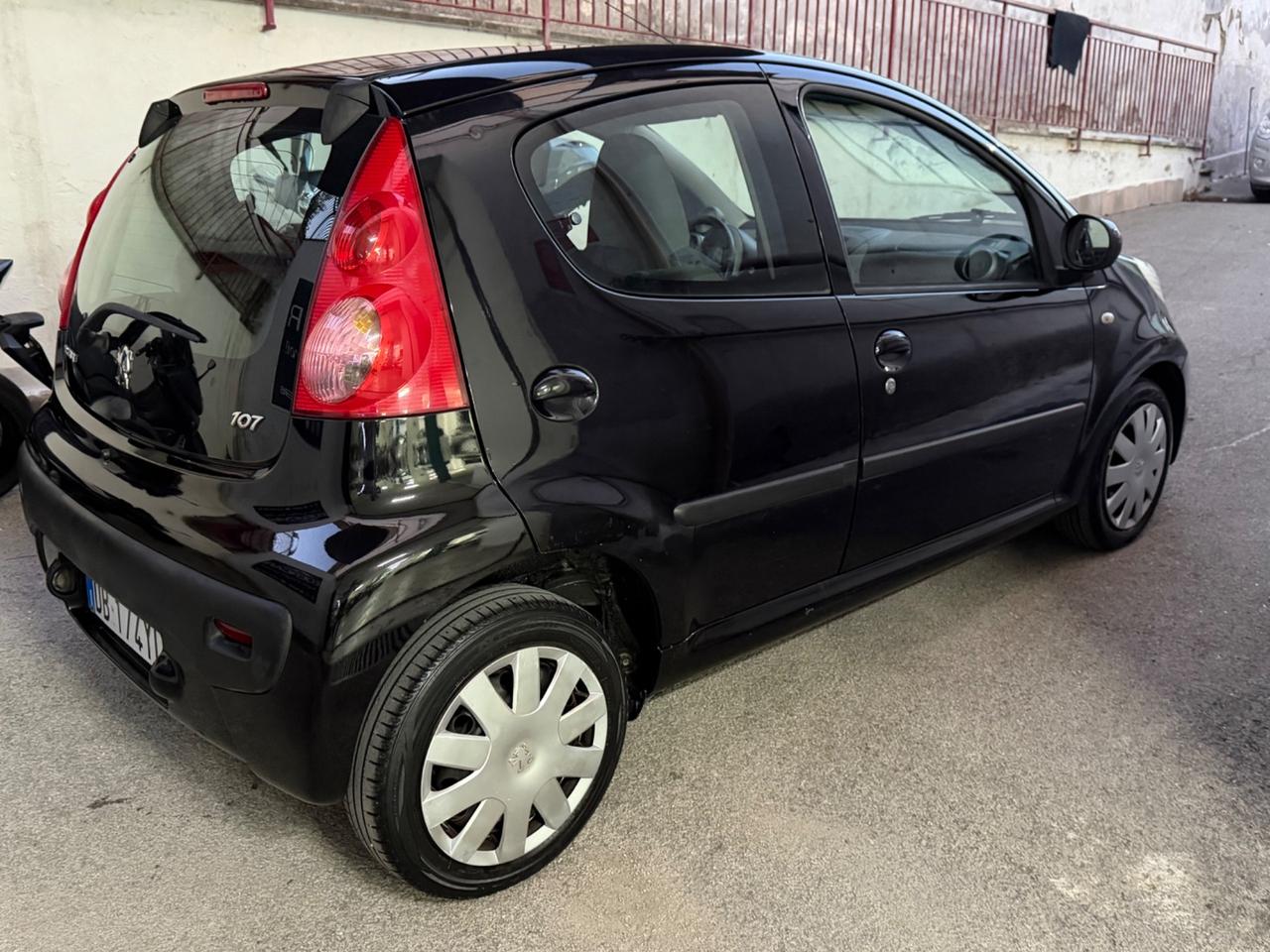 Peugeot 107