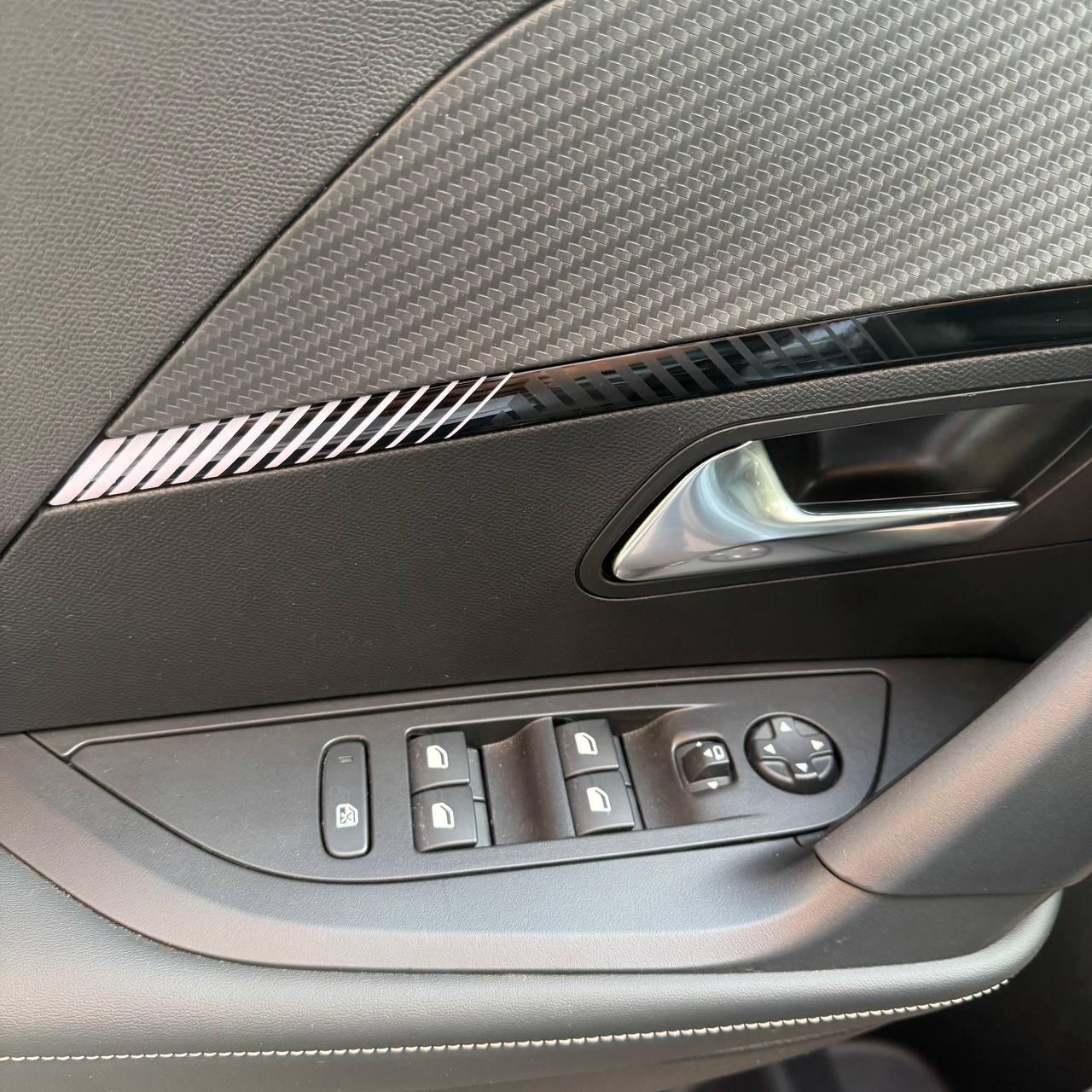 Peugeot 2008 PureTech/Allure * 230 /MESE ACCONTO 0