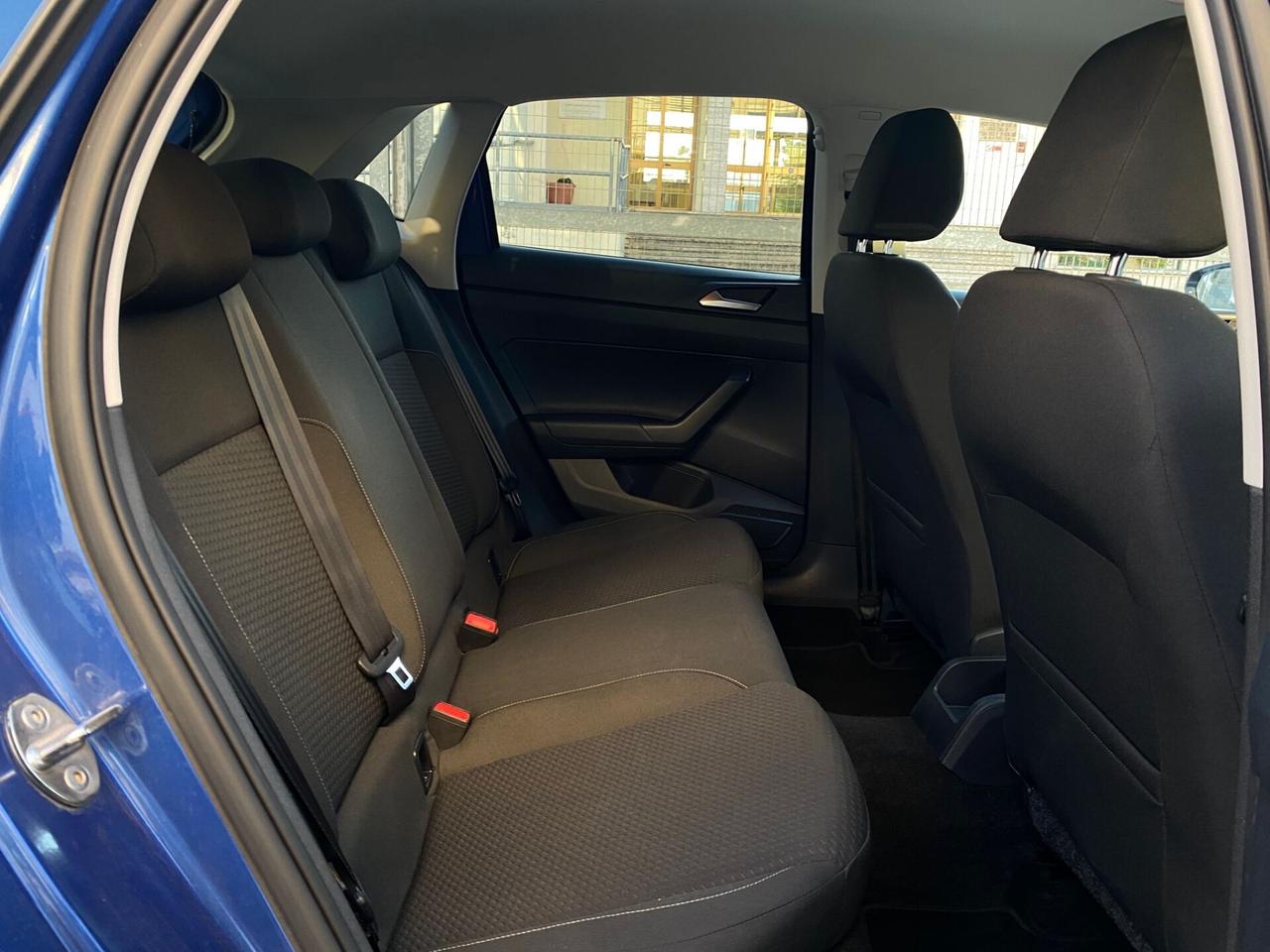 VOLKSWAGEN POLO 1.0 TSI HIGHLINE R line 2021