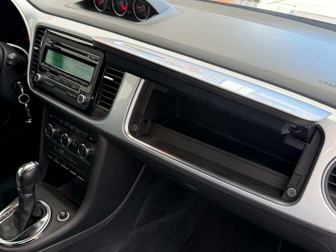 Volkswagen Maggiolino 1.6 TDI DSG Design